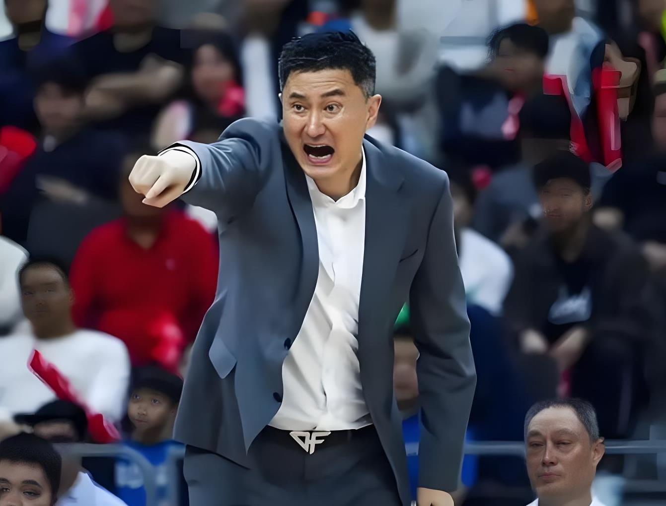  广东宏远发布备战花絮；官宣日内部沟通；意甲任务艰巨；球探报告显示潜力