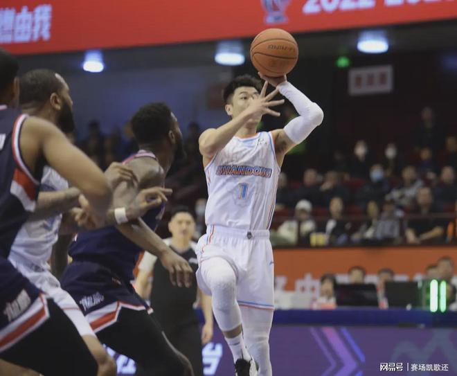 冲刺阶段勒沃库森手感冰凉——CBA季后赛节点到来，气氛紧张，年轻球员得到机会的简单介绍