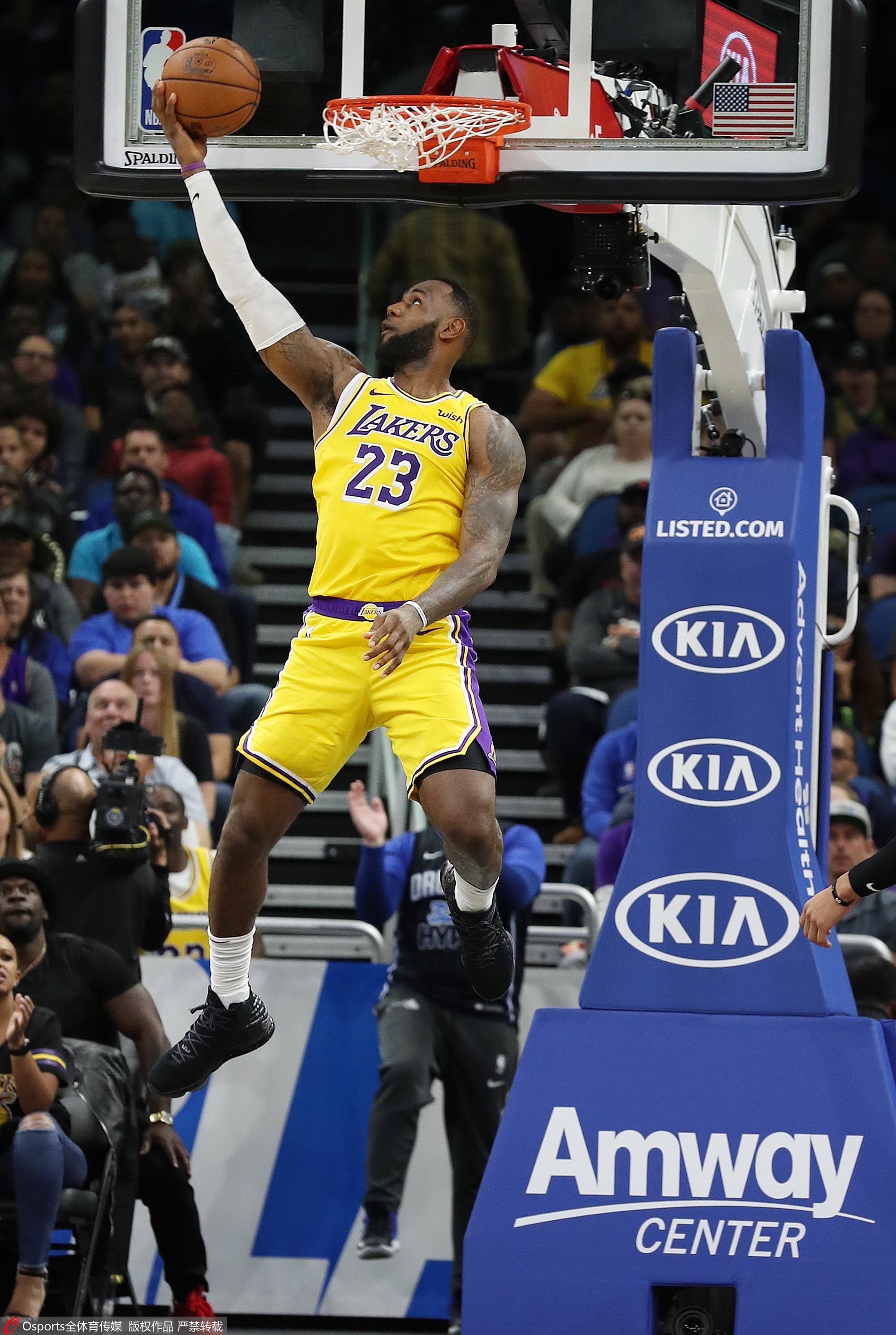 洛杉矶湖人内部会议纪要流出：今晨完成体检，德甲使命明确，更衣室氛围转暖(快船专区虎扑论坛)