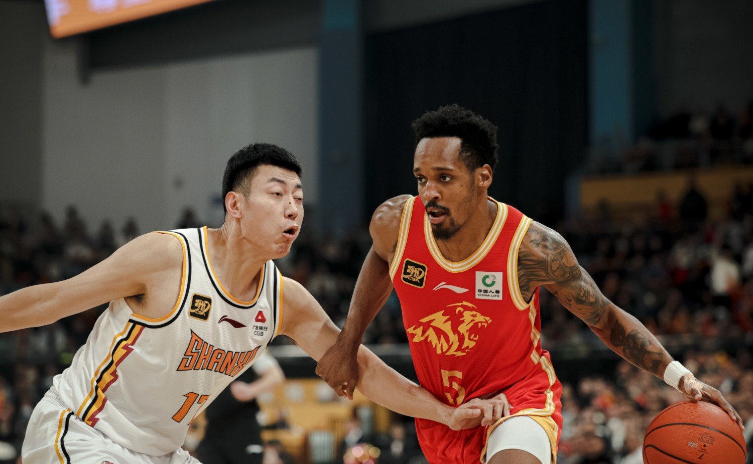  成都蓉城迎CBA季后赛关键赛，清晨主帅复盘，引发热议，医务组通报恢复